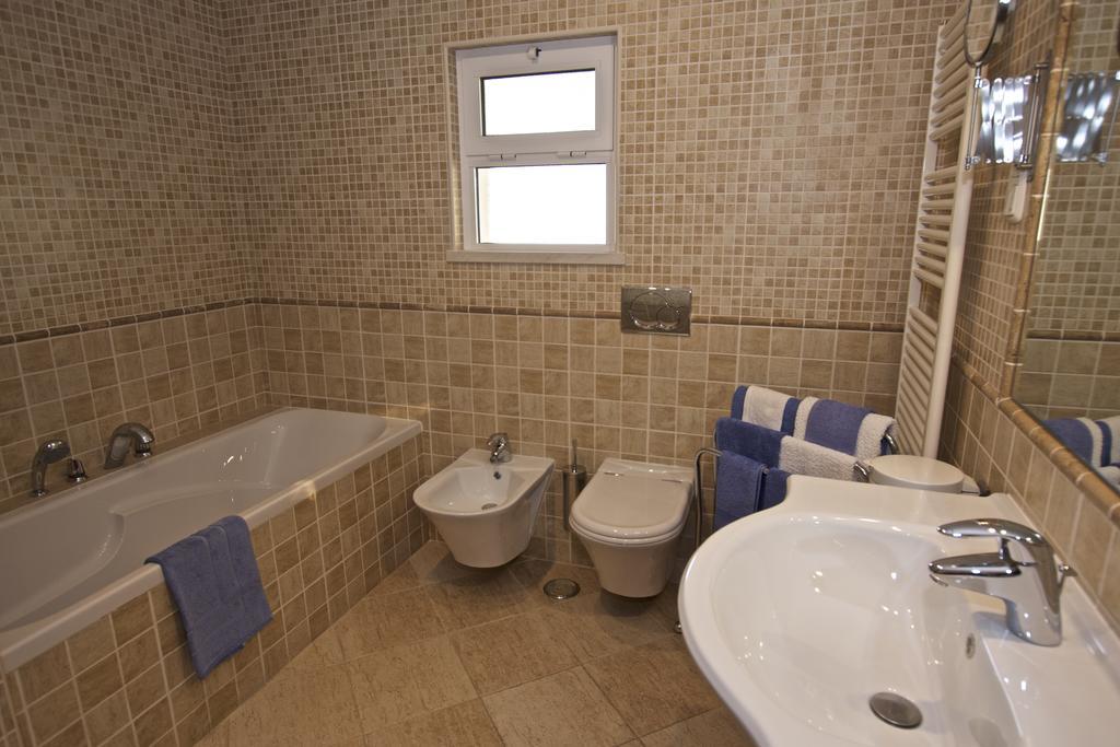 Bed and Breakfast Casa Mocho Branco Лоле Экстерьер фото